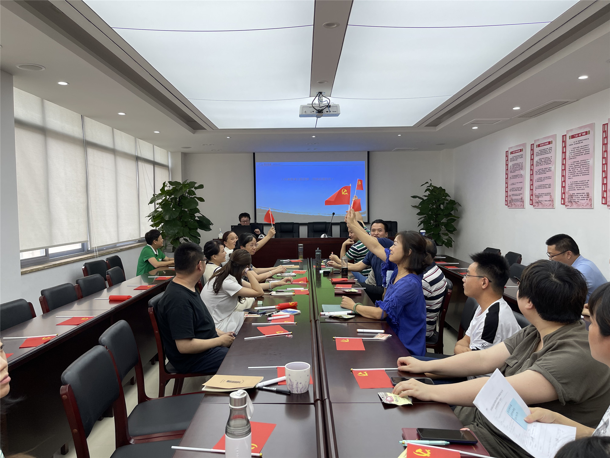 成渝分公司开展党史知识竞赛庆祝建党100周年华诞4_副本