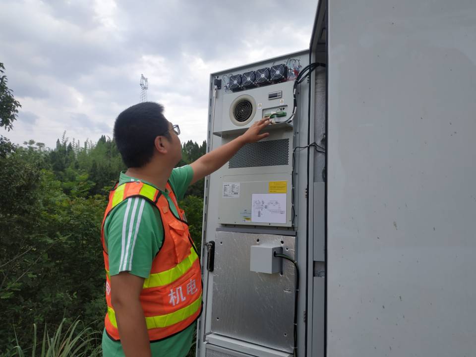 资阳管理处全力保障道路通行能力