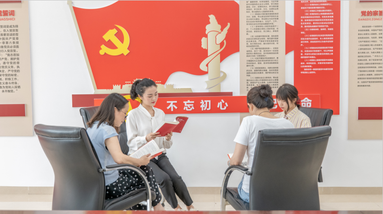 2021.7.19+成渝分公司+学思践悟 以学促行——内江管理处举办党史学习教育读书会+庞宇
