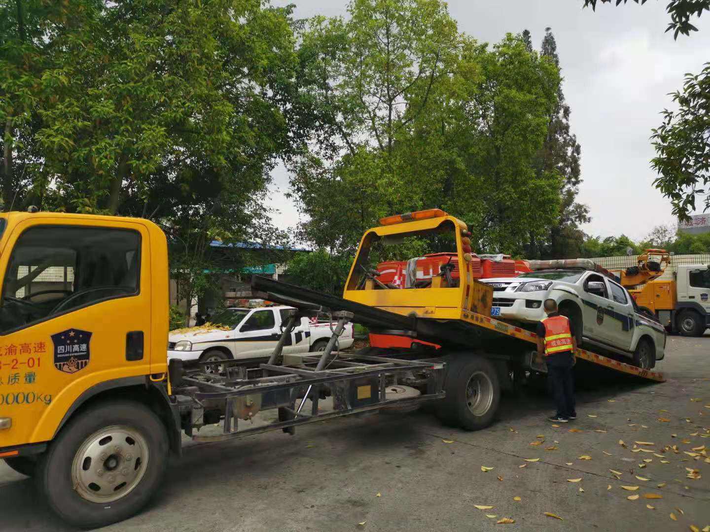 内江管理处持续开展路产管护岗位大练兵