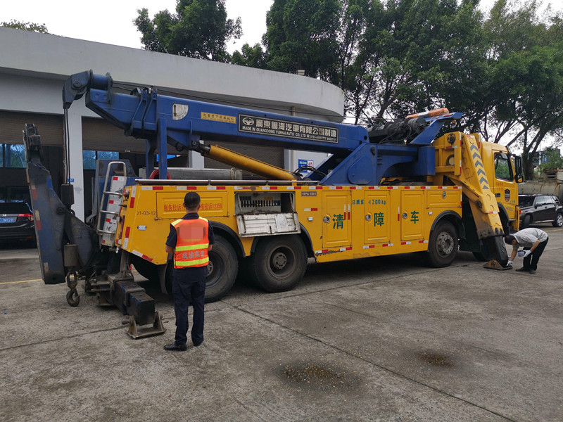 内江管理处集中检修保养工作车辆