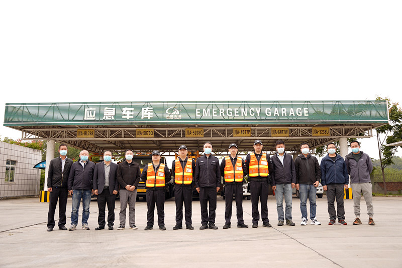 成渝公司检查成渝分公司“三基”建设推进工作