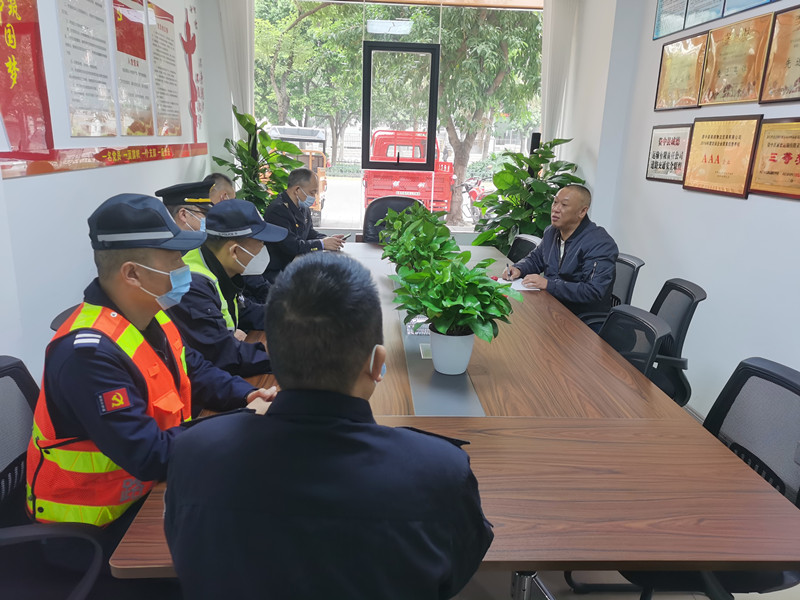 资阳管理处联合“一路四方”成员单位开展秋冬季安全宣传活动