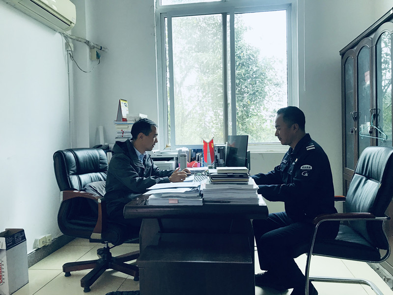 20221118+杨雪莲+谈心谈话夯责任 凝心聚力促发展 20221118+杨雪莲+谈心谈话夯责任 凝心聚力促发展