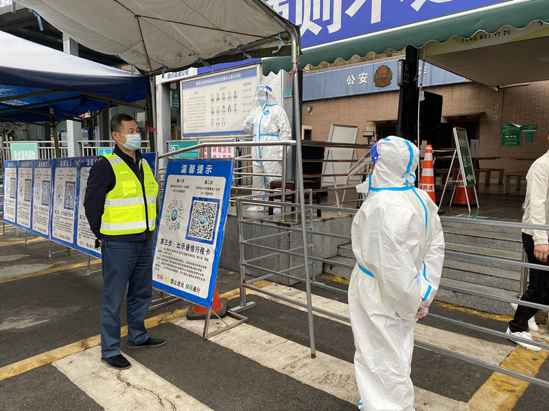 资阳管理处检查成渝高速资阳服务区疫情防控工作