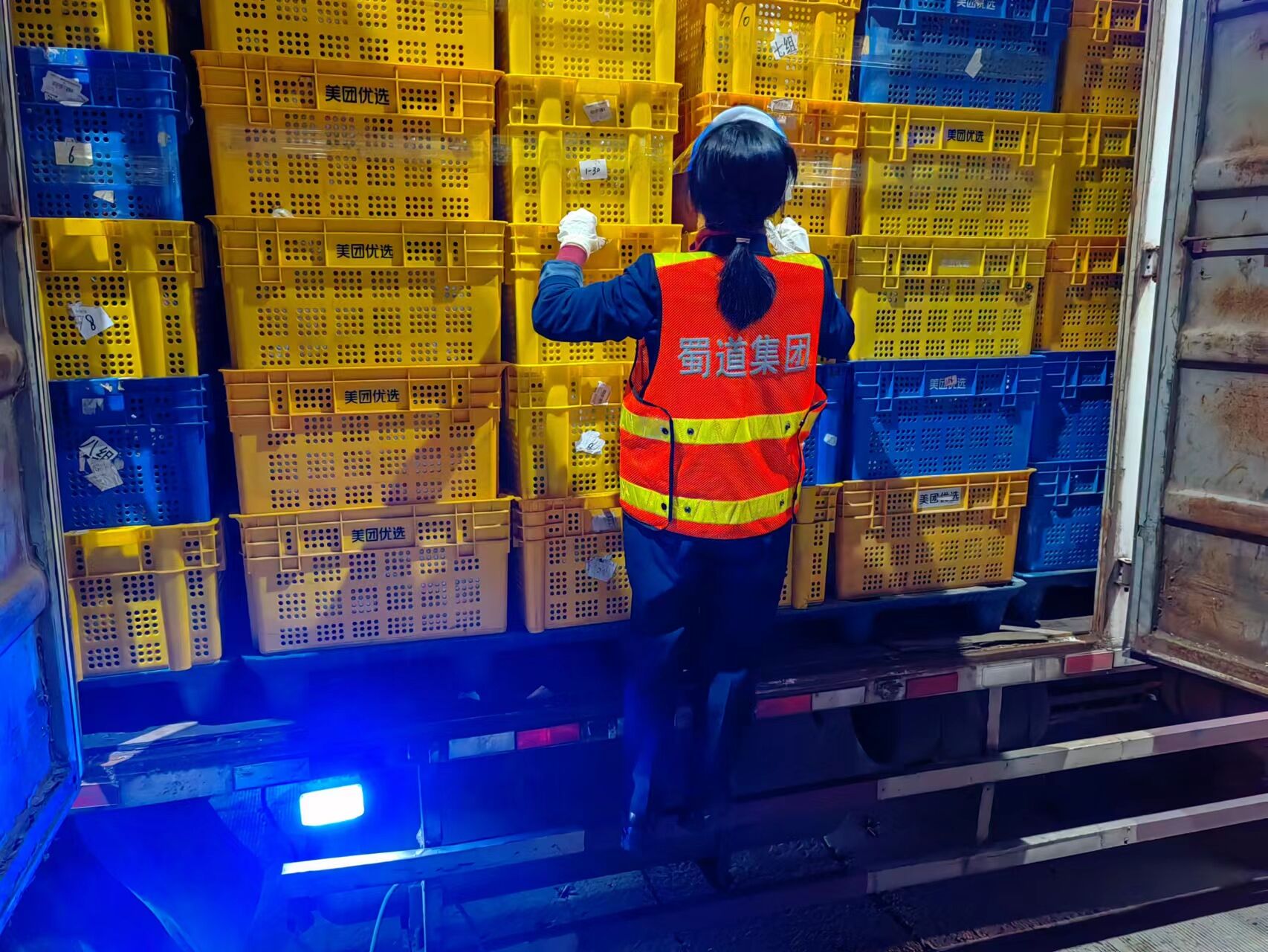 内江管理处开展绿色通道专项夜查