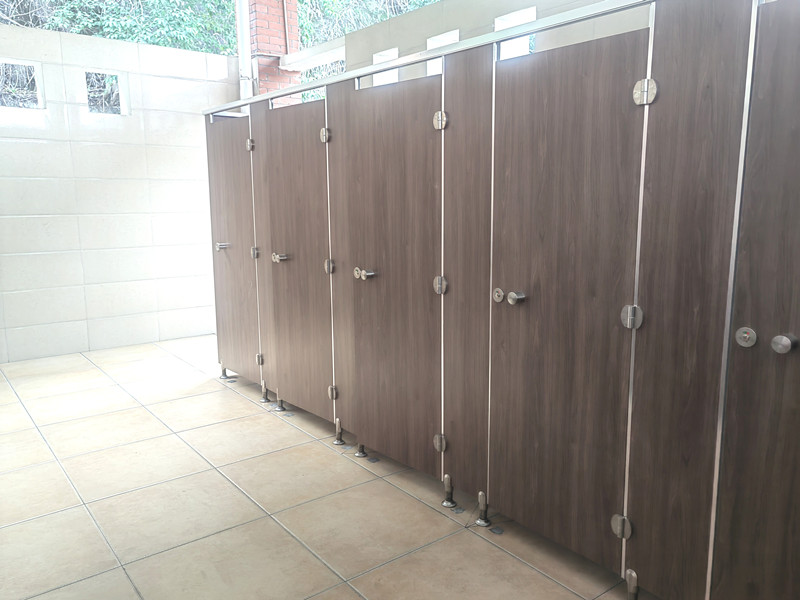 资阳管理处完成服务（停车）区公共卫生间改造