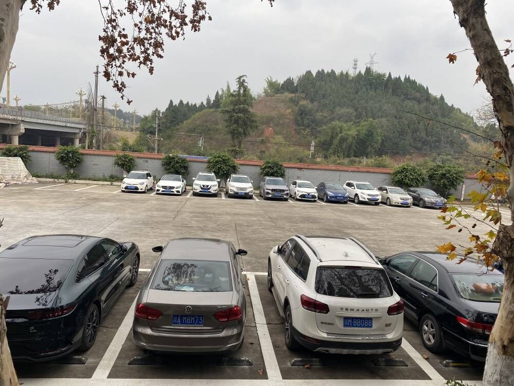 12.7+李林+资阳管理处开展机关办公环境提升