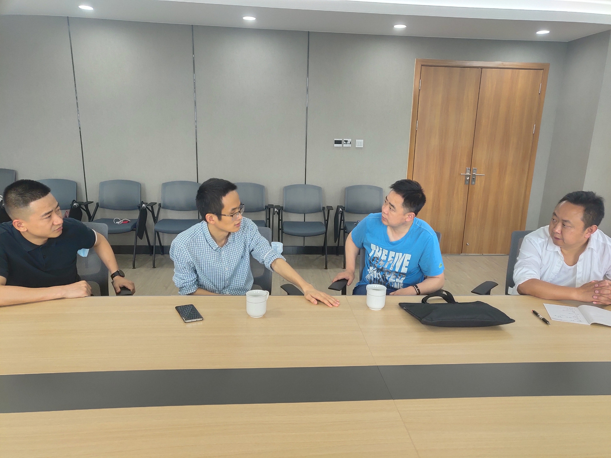 2022.5.12+营运科创中心赴厅监控结算中心（智能公司）开展交流座谈