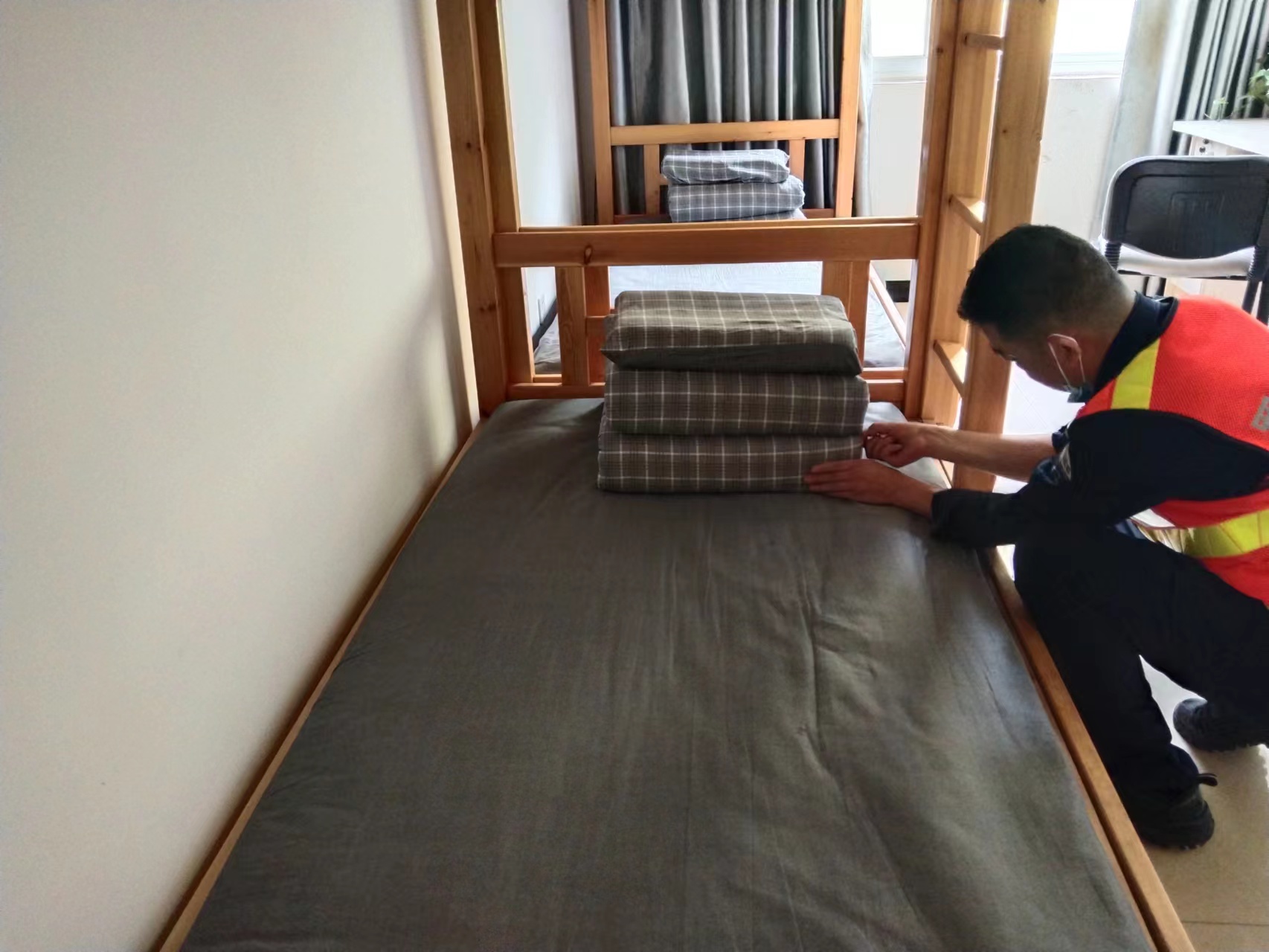 资阳管理处路产管护一中队细化内务管理措施