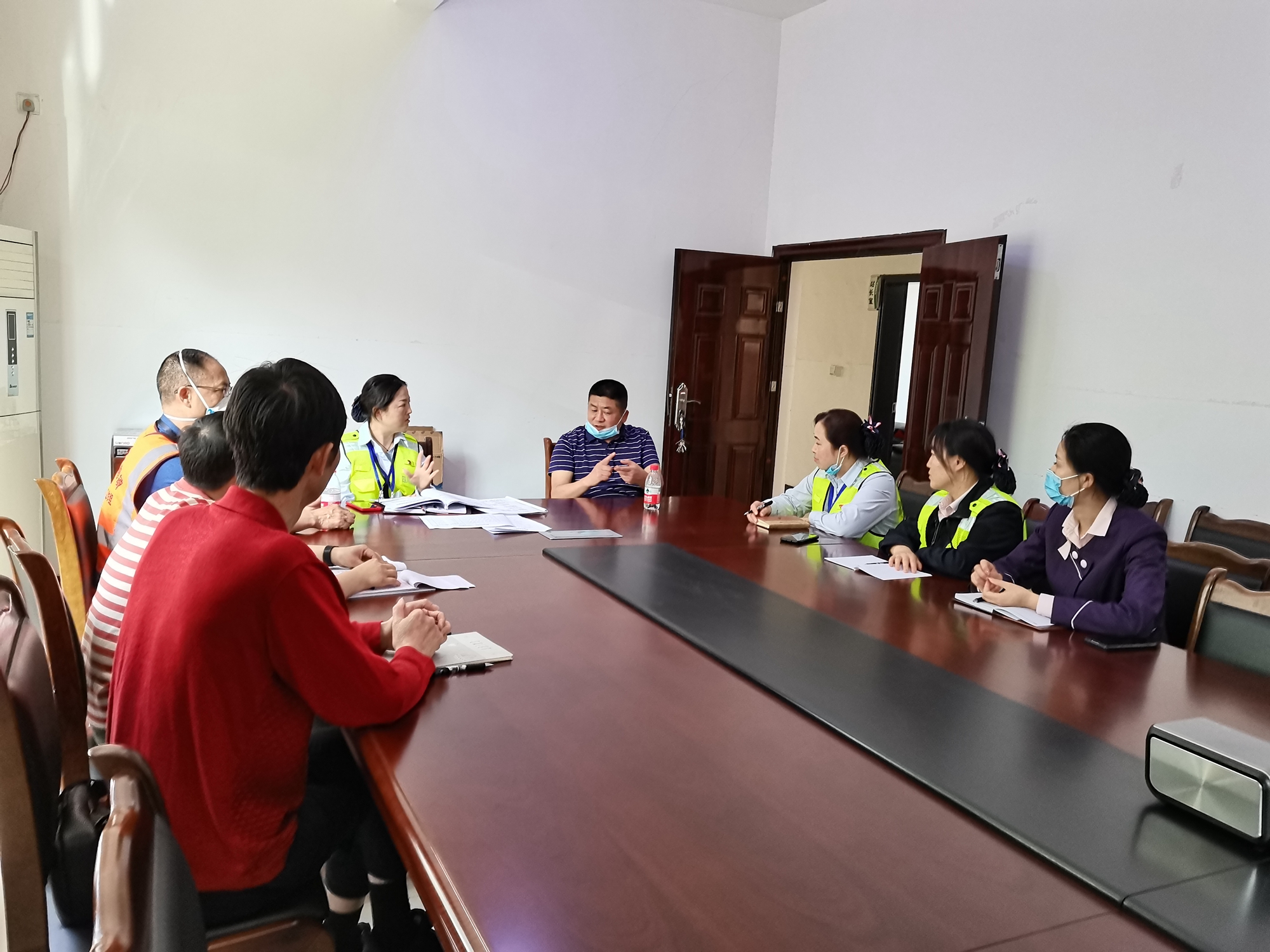 4.29+罗勇+资阳管理处会同地方政府召开五一“入川即检”工作推进会