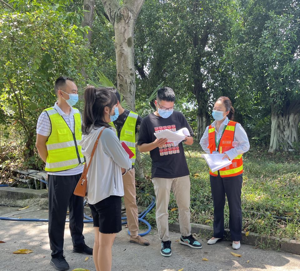 2022.8.9+成渝分公司+公司安全环保部检查成渝高速隆昌停车区垃圾分类工作+倪伟 2022.8.9+成渝分公司+公司安全环保部检查成渝高速隆昌停车区垃圾分类工作+倪伟