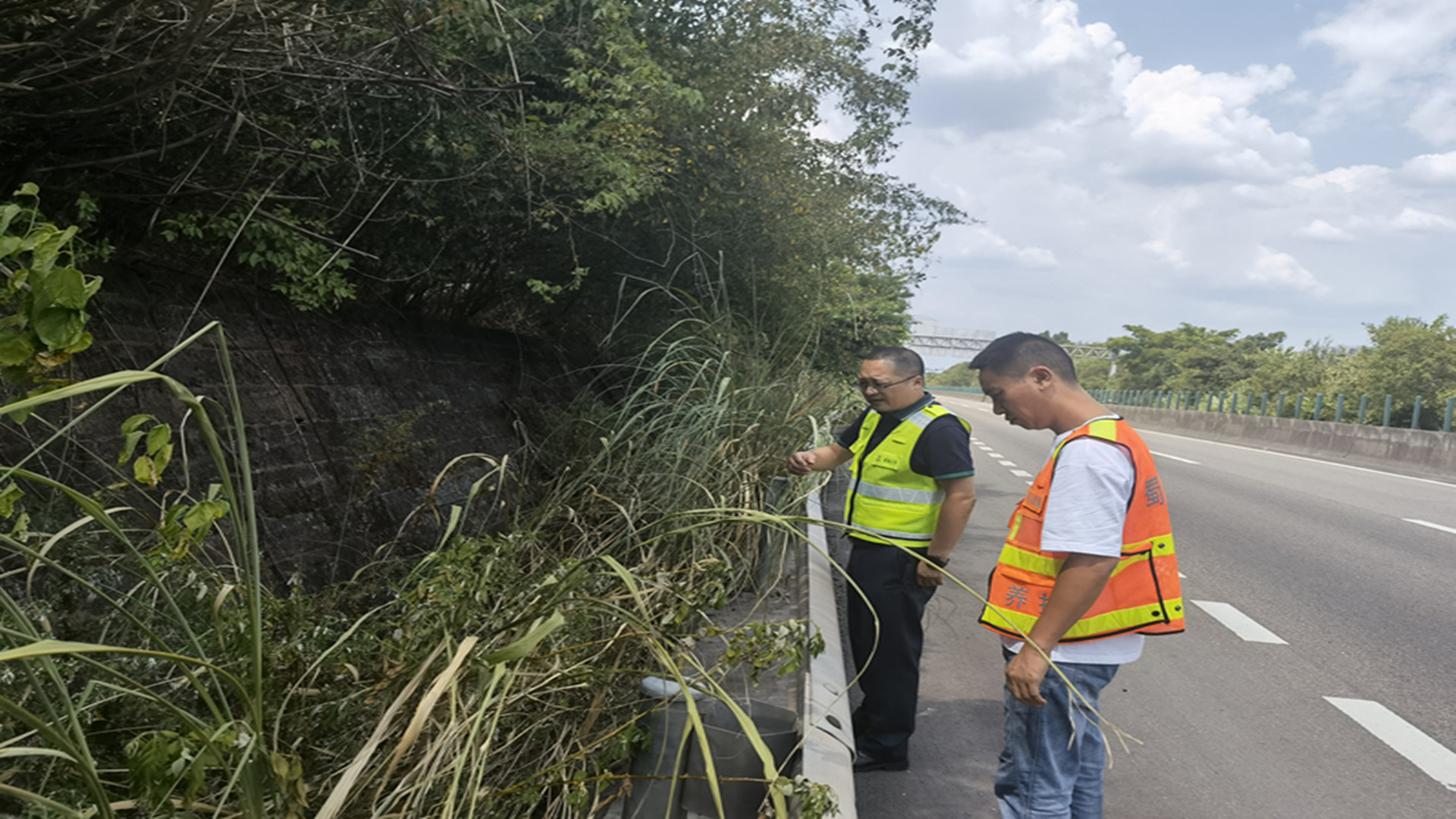 资阳管理处开展雨前安全隐患排查