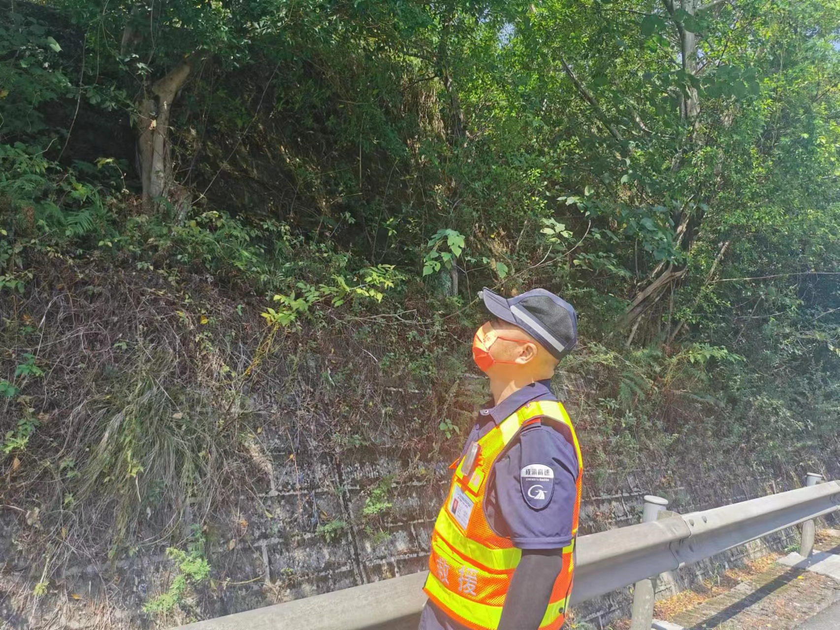 内江管理处扎实开展道路安全隐患排查