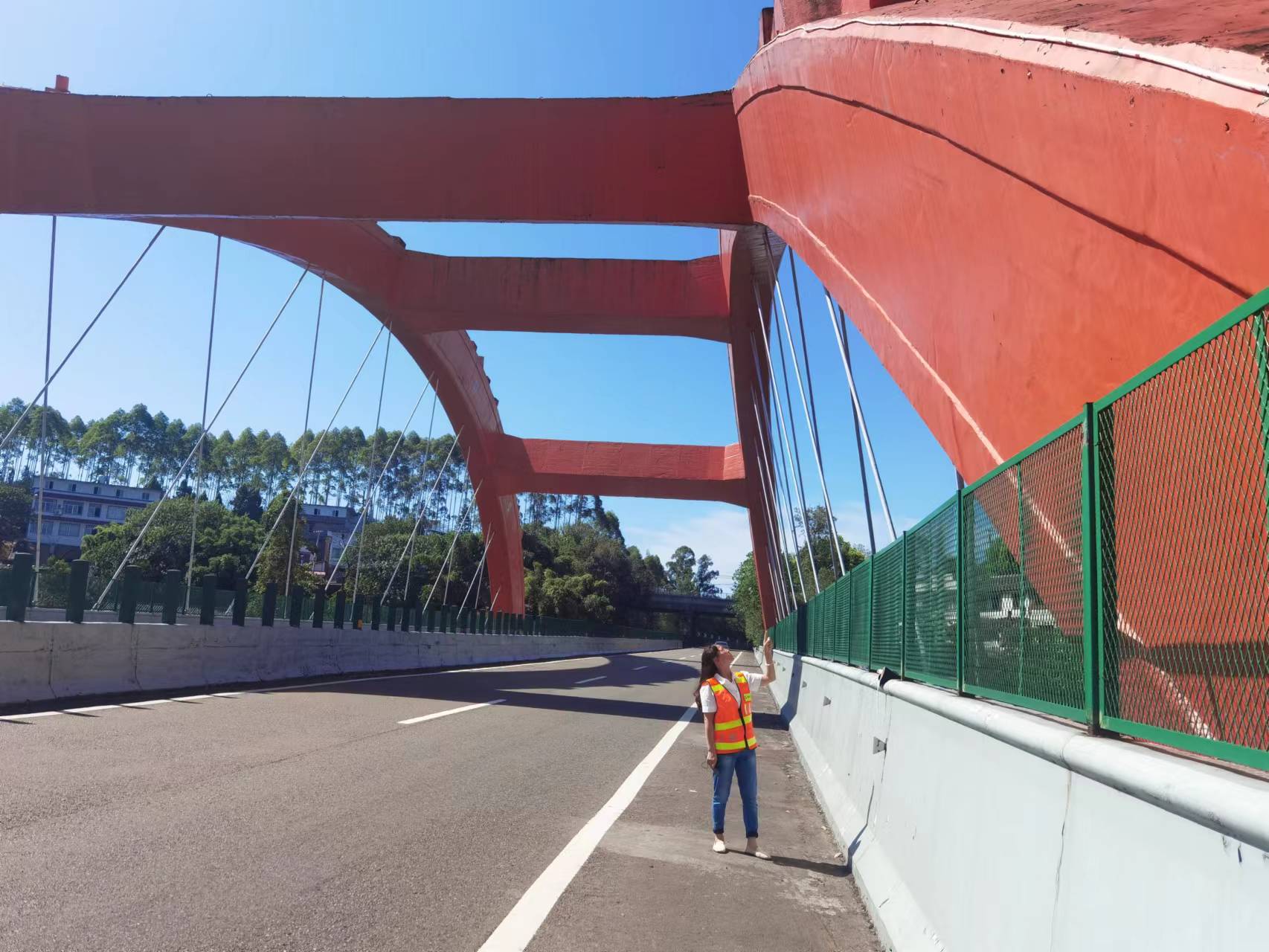 2022.9.5+成渝分公司+内江管理处扎实开展震后隐患排查+廖梅英