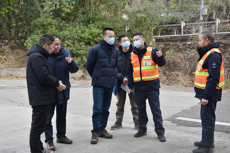 成渝分公司检查成渝高速成都段春运暨春节前工作