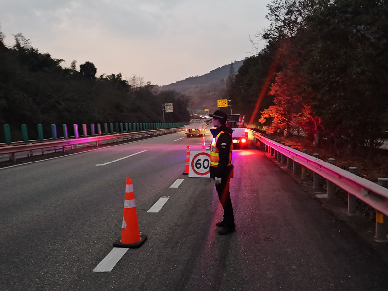 成都管理处顺利完成2023年元旦节期间安全生产暨保通保畅工作