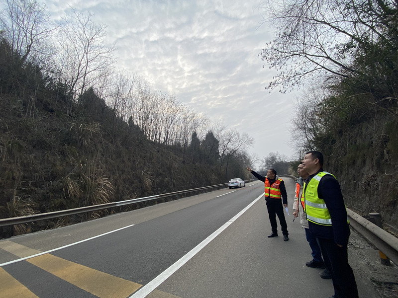 资阳管理处开展节后道路安全隐患排查治理