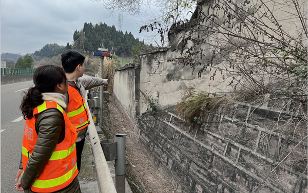 内江管理处开展隔音墙调查工作