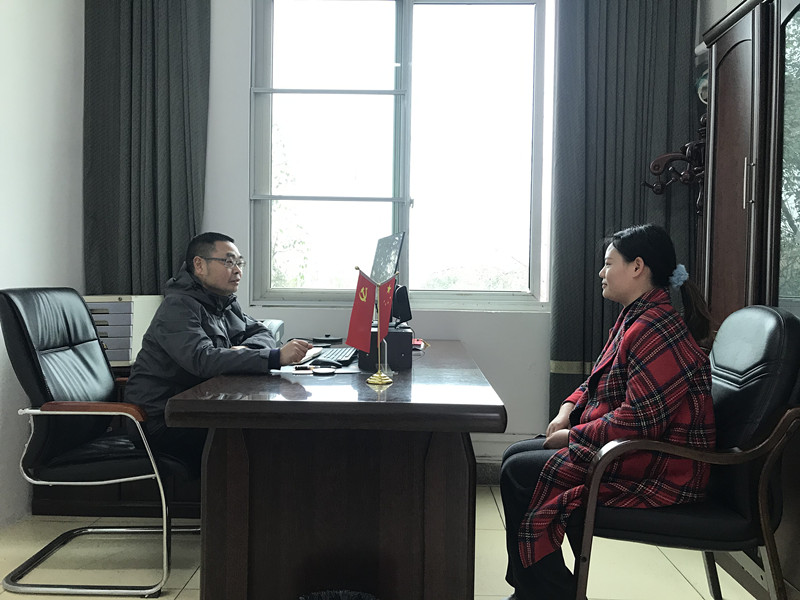 20230227+杨雪莲+成都管理处党总支纪检与员工开展廉洁提醒谈心谈话