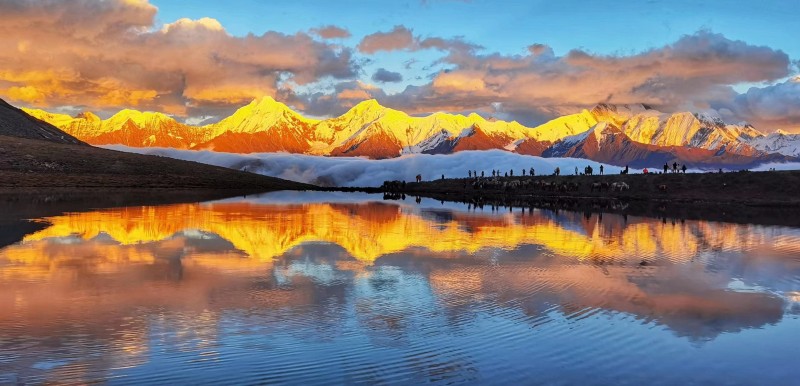 日照金山——四川成渝高速公路股份有限公司成渝分公司刘城辰