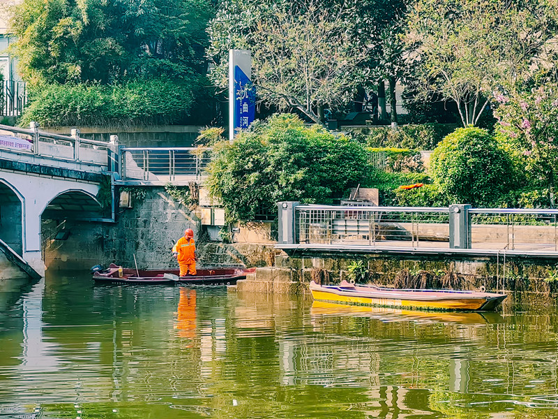 城市美容师+四川成渝高速公路股份有限公司成渝分公司资阳管理处+贺晓