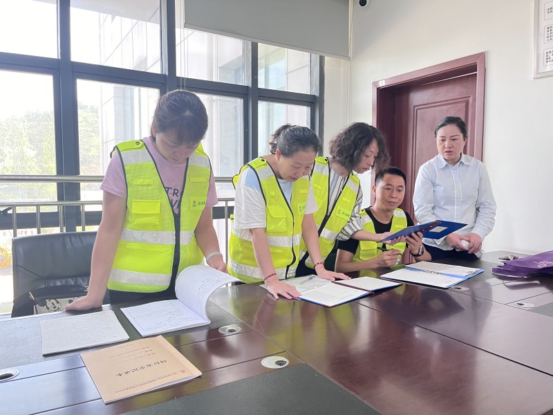 成渝分公司开展收费站票、卡、款专项督导检查